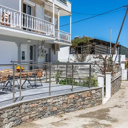 Sea Senses - Modern In Town Living